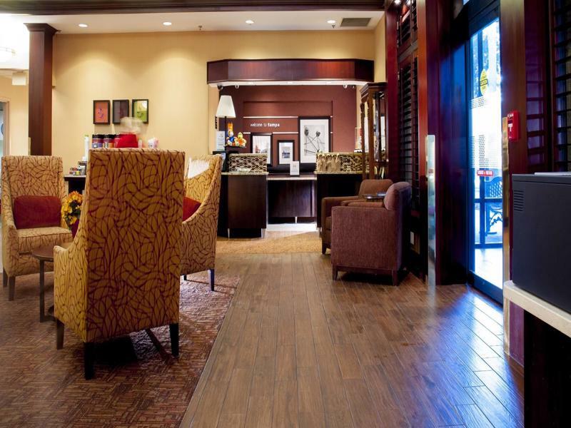 Hampton Inn & Suites Tampa-North Exterior foto